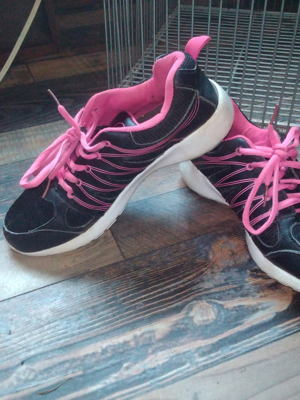Girls Size 3 Black and Pink Athletic Sneakers Lightweight